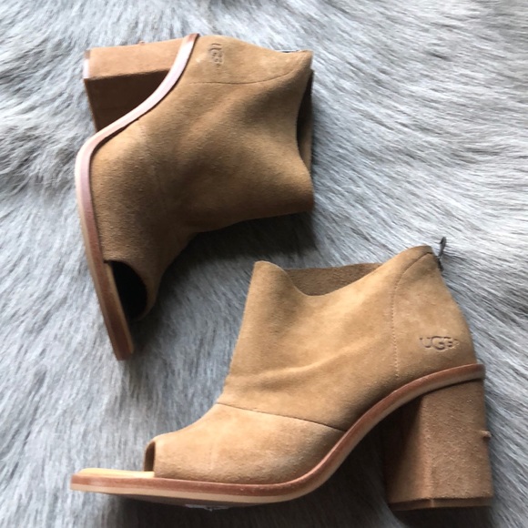 ugg open toe shoes